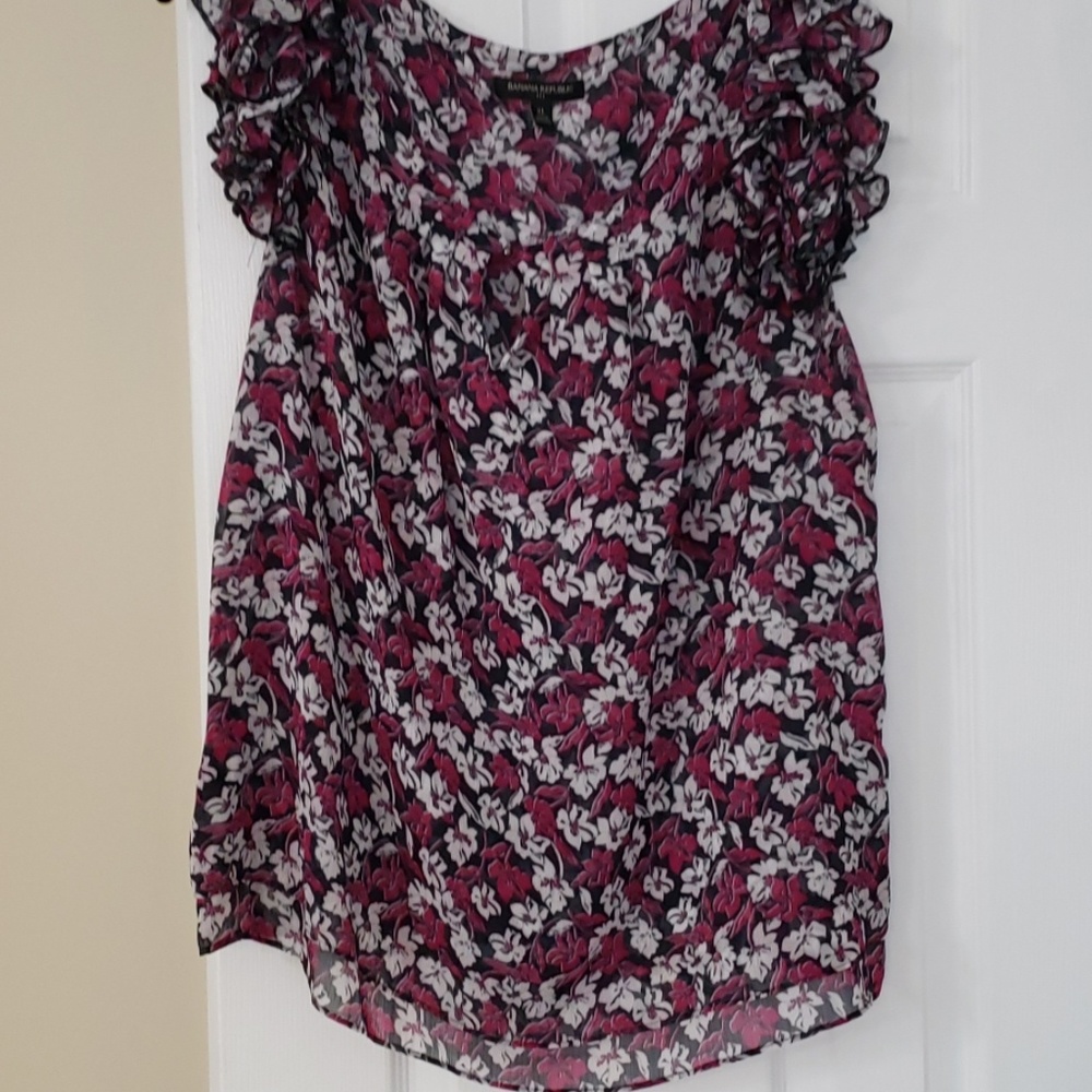 Banana Republic Factory top size XL